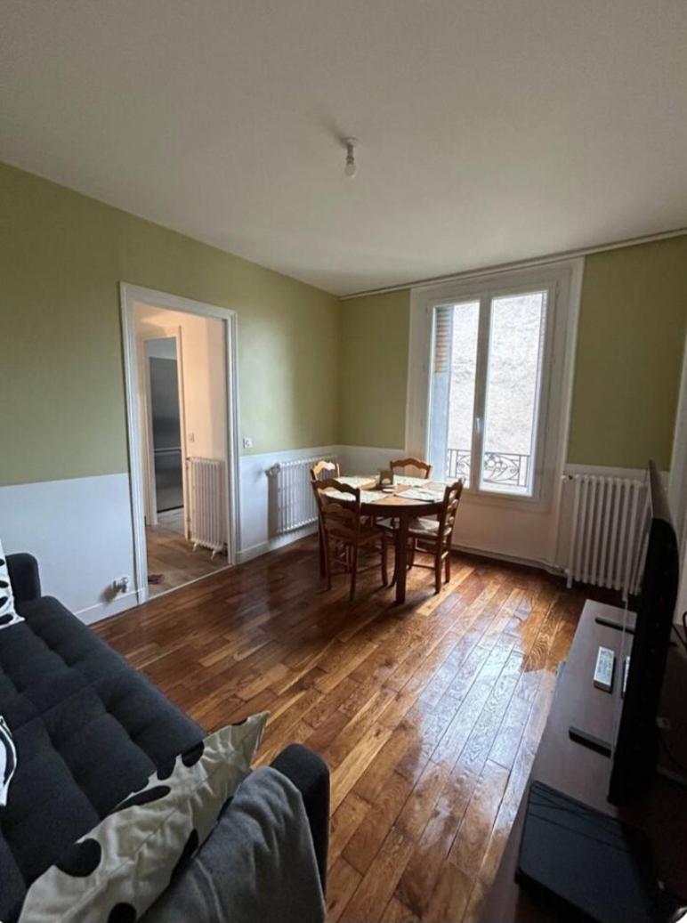 Nid Douillet Proche De Paris * Sarcelles